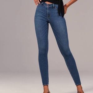 Abercrombie & Fitch- Harper Low Rise Jean Leggings